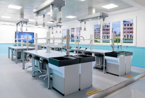 虛擬實(shí)驗(yàn)室的特點(diǎn)及其在計(jì)算機(jī)軟硬件及輔助設(shè)備領(lǐng)域的應(yīng)用